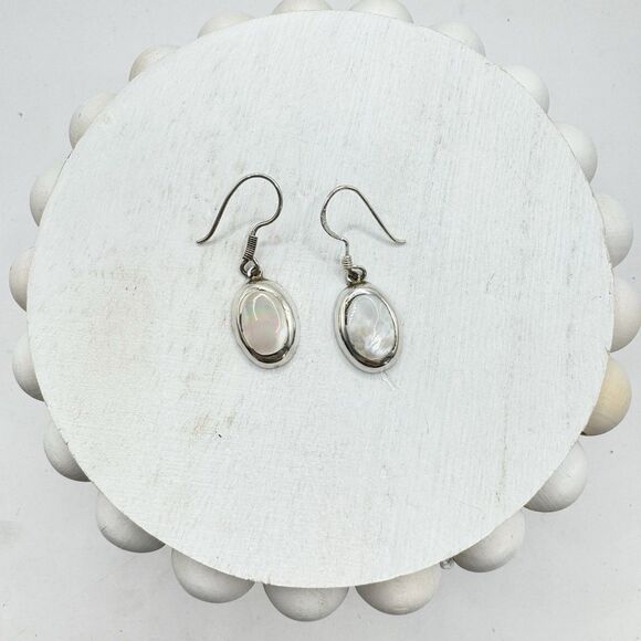 Vintage Mexican Sterling Silver Oval Mother Of Pearl Inlay Dangle Drop Earrings - Picture 4 of 14